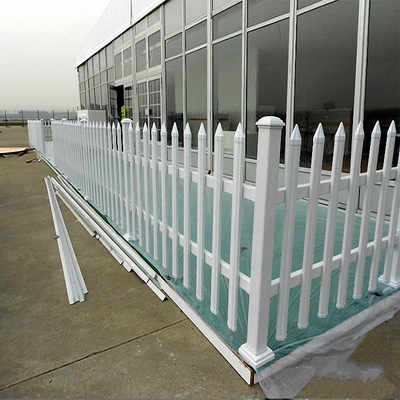 塑鋼PVC護欄 草坪護欄的優(yōu)選材料